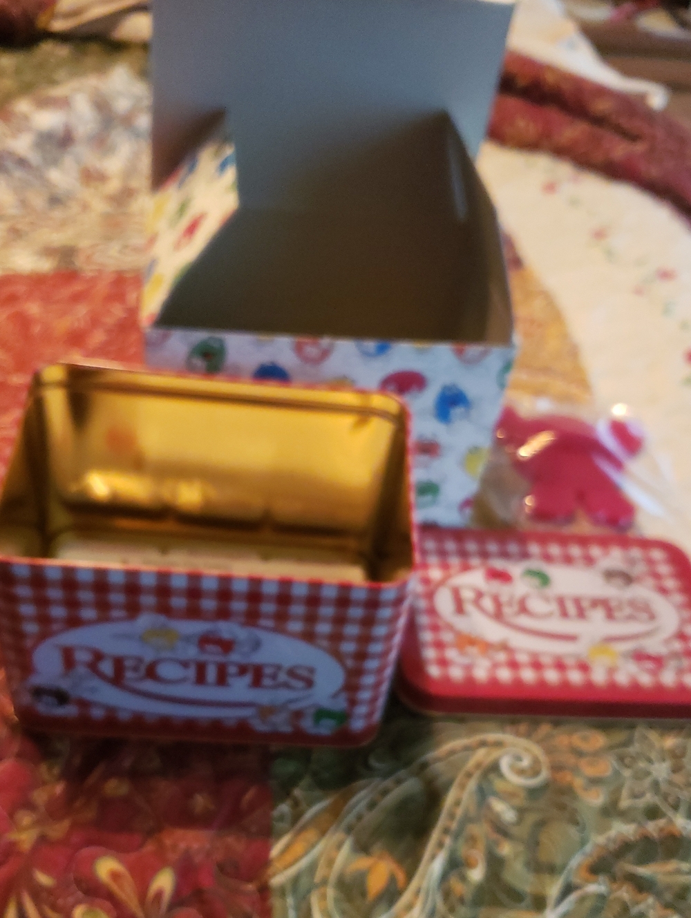 M & M TIN Recipe Box With Cards